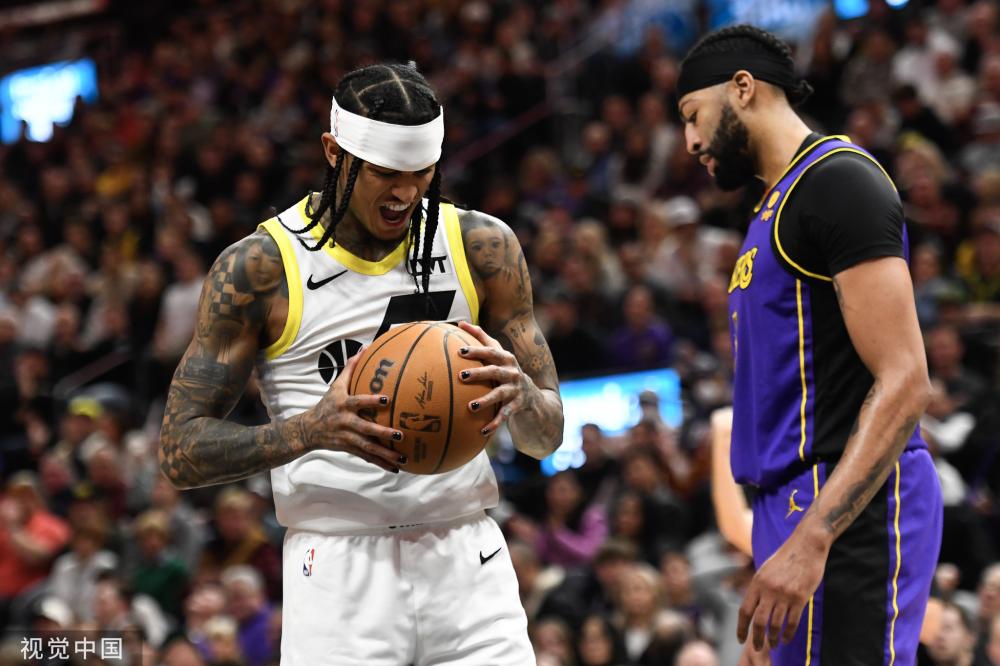 他在场上的 他在场上的