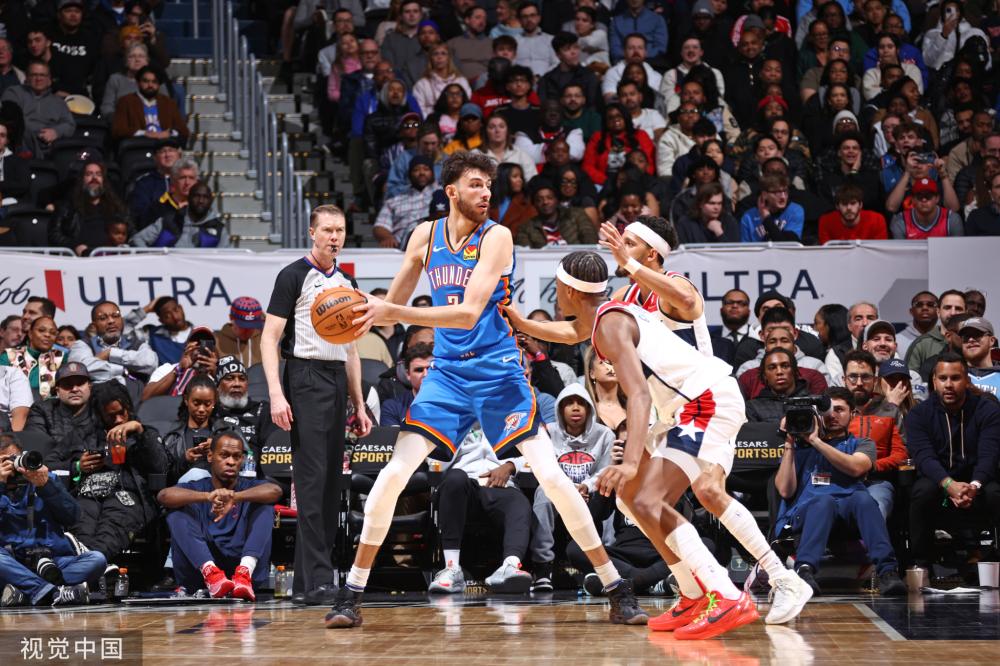 更彰显了足 更彰显了足