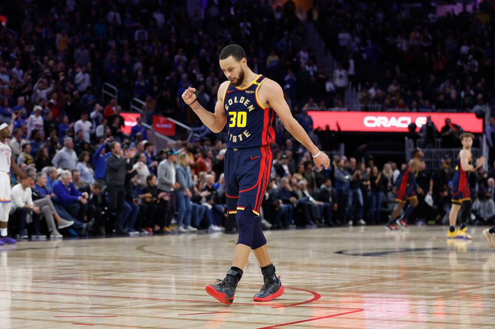 现代足球对 现代足球对